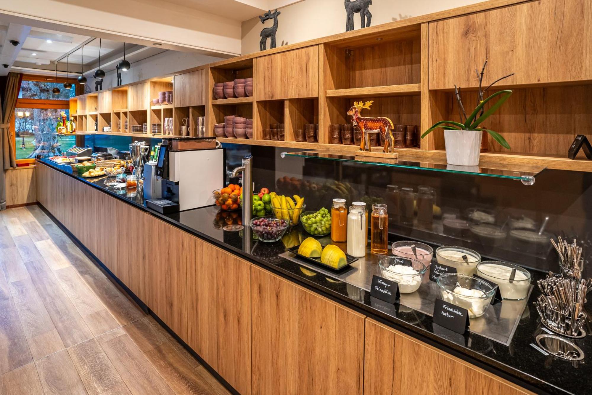 Weissbraeu Hotel 4*